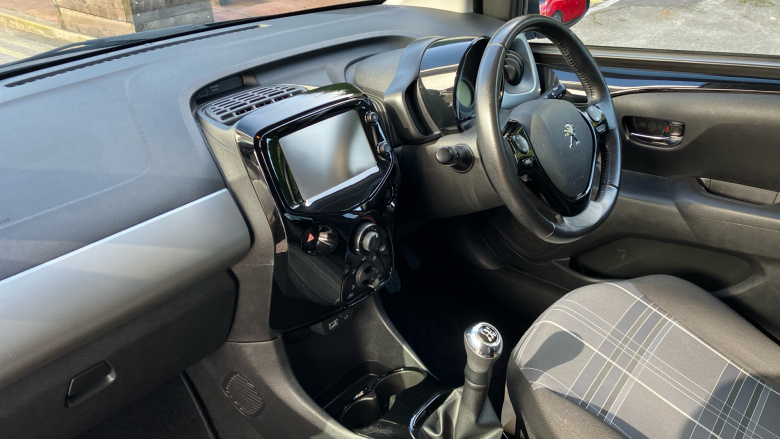 Peugeot 108 1.2 PureTech Allure 5dr Petrol Hatchback